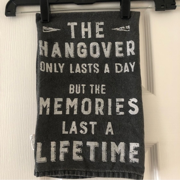 Funny Alcohol Themed Set of Kitchen Towels - Picture 4 of 8